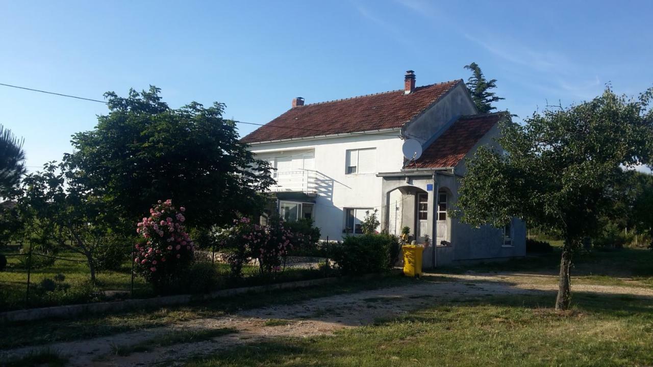 Apartment Brigitte Врси Экстерьер фото