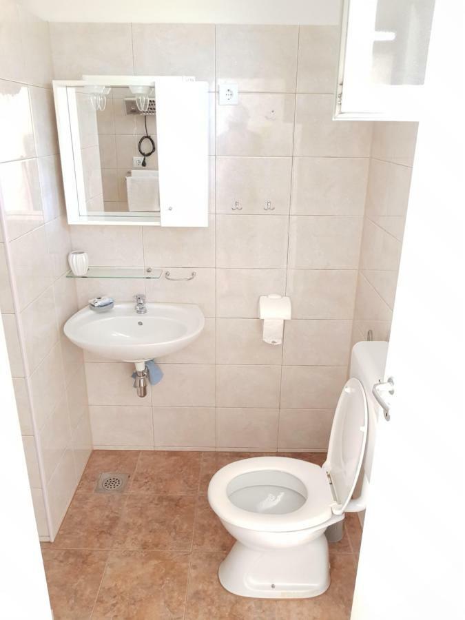 Apartment Brigitte Врси Экстерьер фото